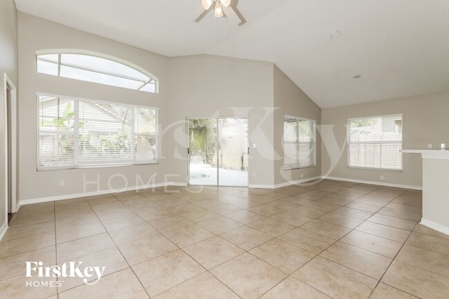 Building Photo - 1403 Scotch Pine Dr