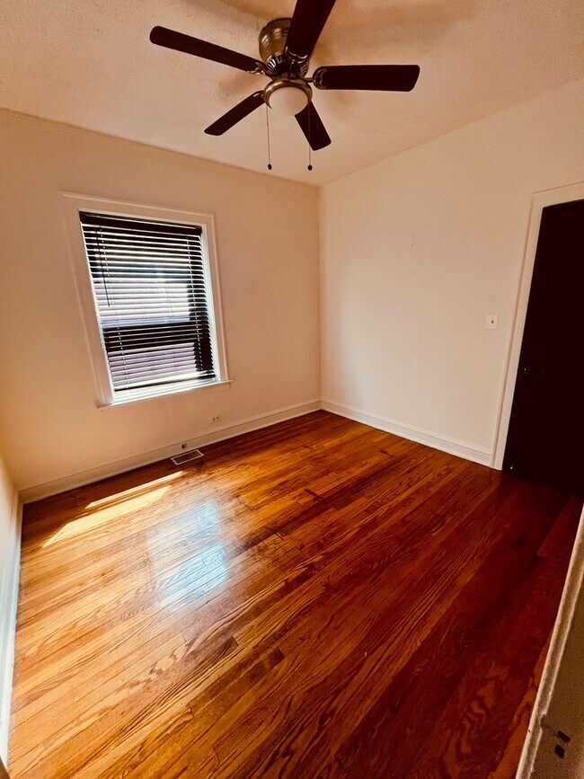 Foto del edificio - 8236 S Sangamon St