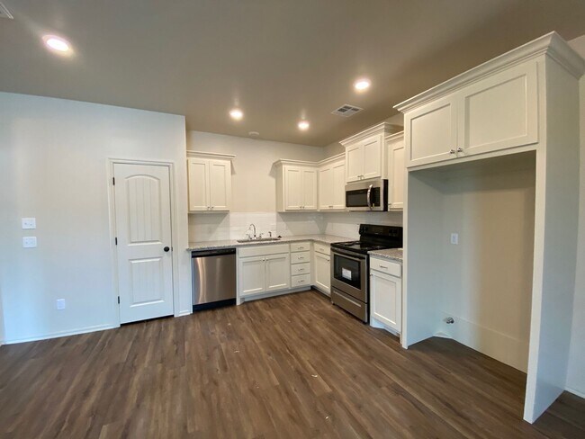 Building Photo - 3 Bed 2 Bath Home in Edmond