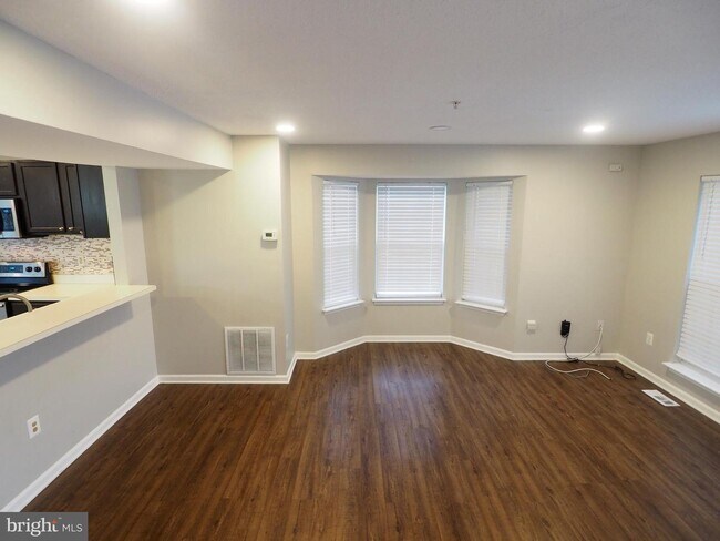 Foto del edificio - 7424 Catterick Ct