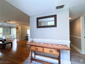 Building Photo - 112 Bobolink Way