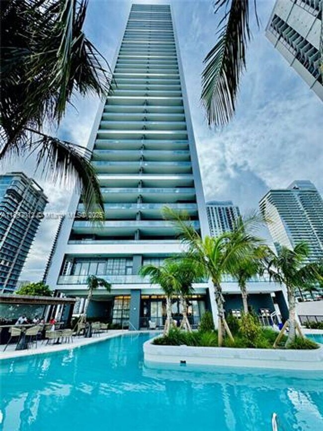 Building Photo - 159 NE 6th St