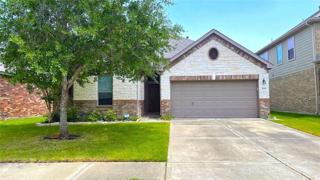 Primary Photo - 11014 Avery Oaks Ln