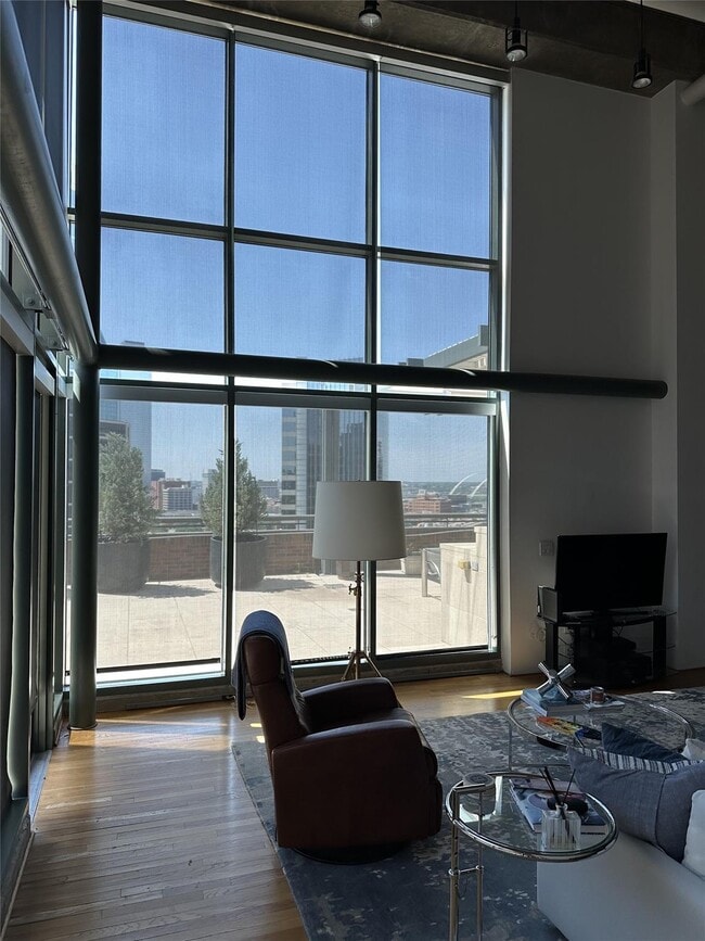 Photo - 1999 McKinney Ave Apartment