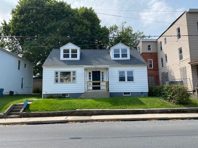 Primary Photo - 2431 Canby St