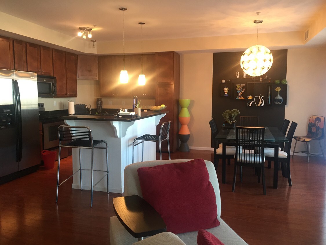Foto principal - 12501 Nicollet Ave S