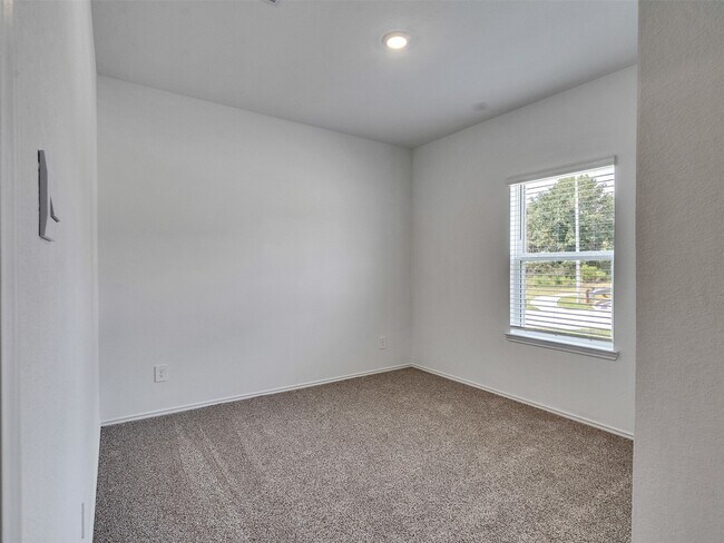 Foto del edificio - 24863 Springbluff Vly