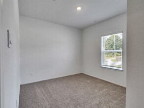 Building Photo - 24863 Springbluff Vly