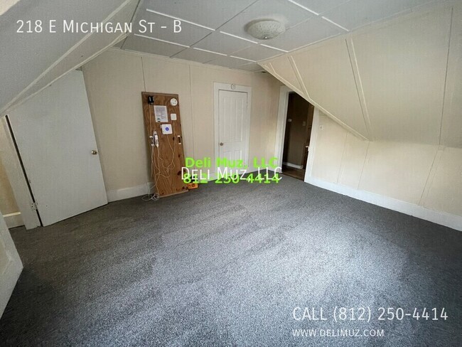 Building Photo - 218 E Michigan St