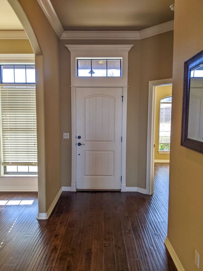 Photo - Stunning 4 Bed 2 Bath Home close to Elm Springs Walmart!