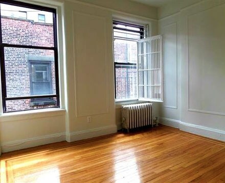 Primary Photo - 485 Amsterdam Ave