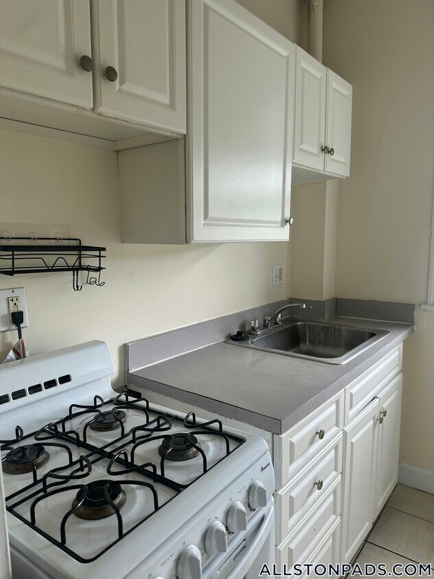 Foto principal - 1160 Commonwealth Ave