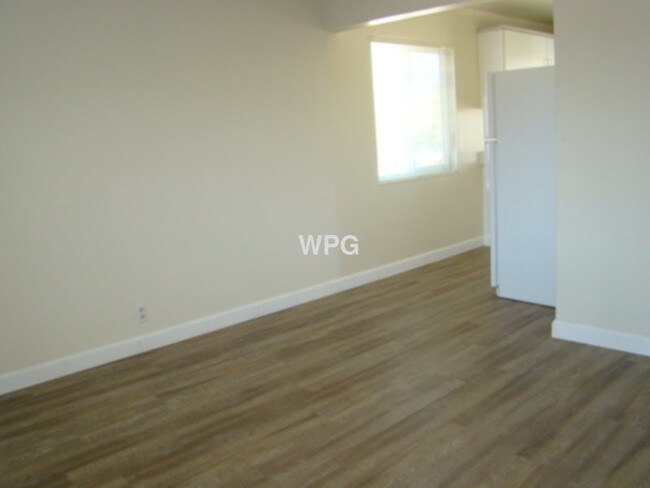 Foto del edificio - 1378 Reeve St
