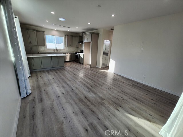 Foto del edificio - 10343 Jardine Ave