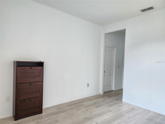 Building Photo - 11069 Savannah Landing Cir