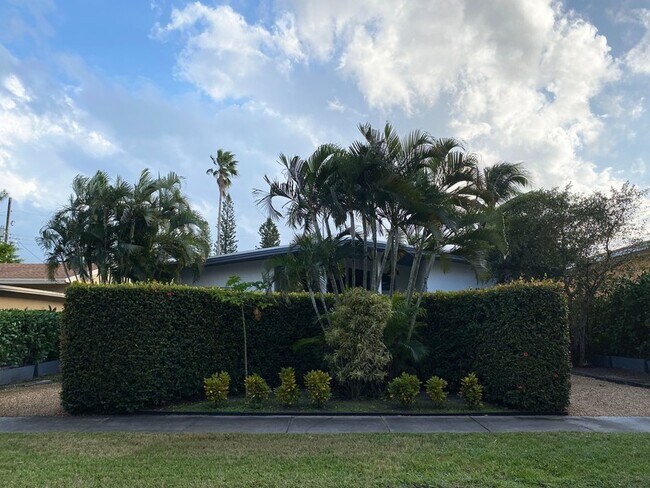 Foto del edificio - 1030 NE 81st St