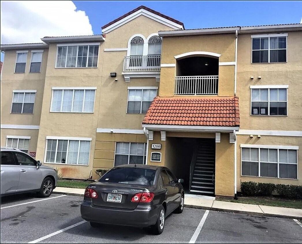 Foto principal - 18001 Richmond Pl Dr
