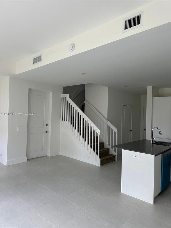 Building Photo - 34430-34430 SW 190th Ave