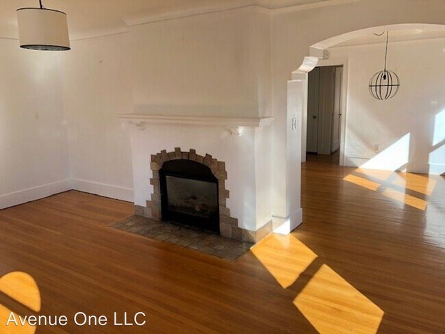 Building Photo - 7920 Densmore Ave N