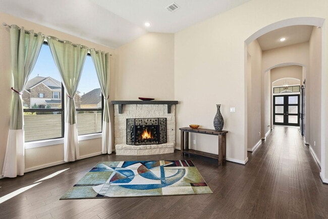 Photo - 2239 Plum Creek Dr House