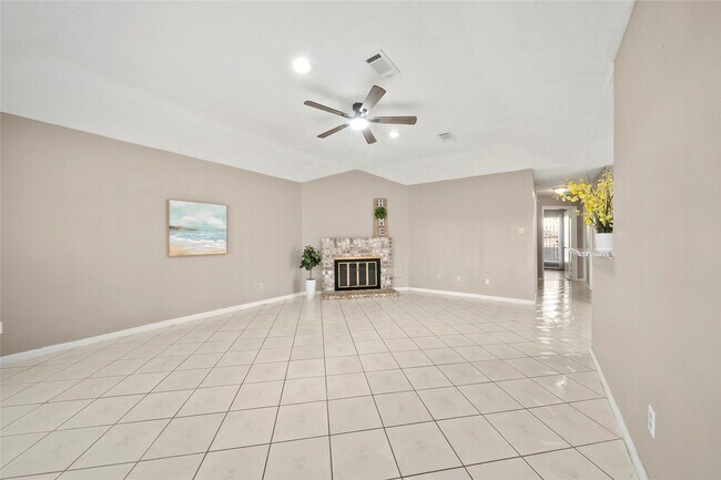 Foto del edificio - 9526 Langdon Ln