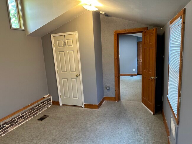 Building Photo - 1742 E Lombard St