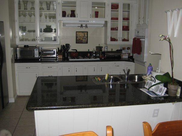 Kitchen Island - 720 N Workman St