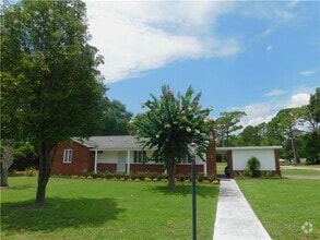 Building Photo - 611 Calhoun Rd