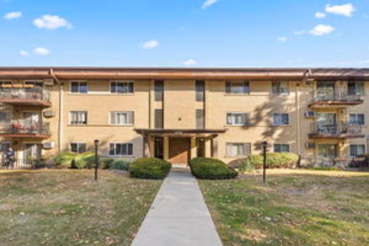 Fabulous 2 bedroom 2 bath condo near down... - Fabulous 2 bedroom  2 bath condo near down...