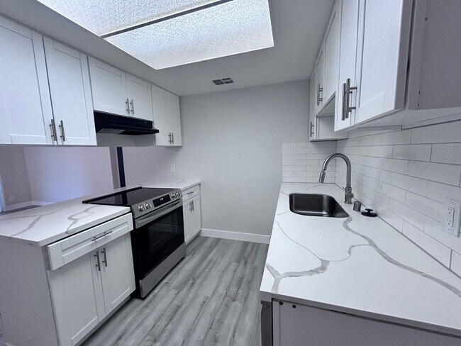 Foto del edificio - 10433-10433 El Mercado Dr