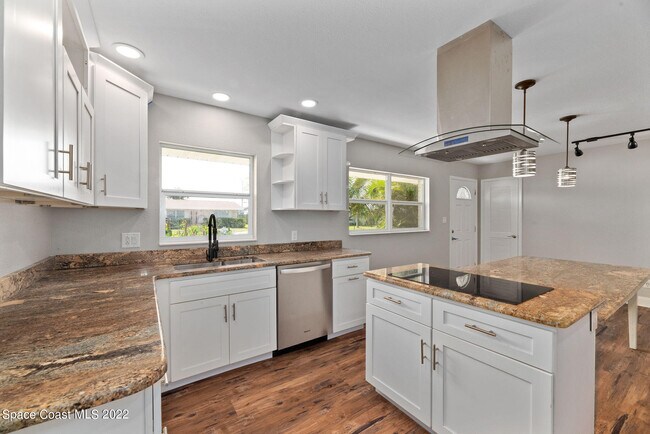 Building Photo - 200 Price Ct