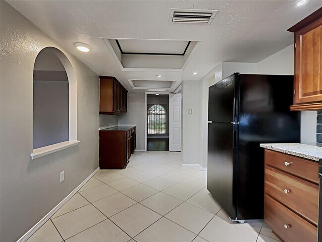Building Photo - 4631 Kingussie Dr