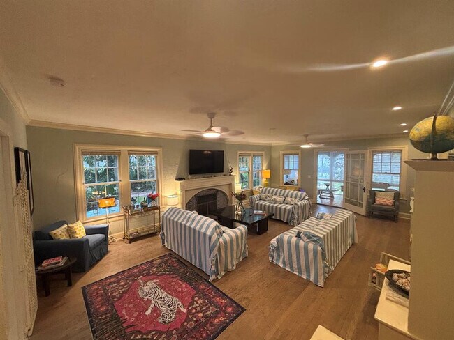 Foto del edificio - 2901 Spruce Ave