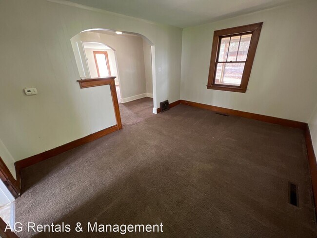 Building Photo - 3 br, 1 bath House - 725 Romy Ave