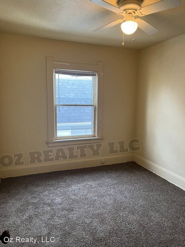 Building Photo - 3 br, 1 bath House - 755 Dearborn Ave