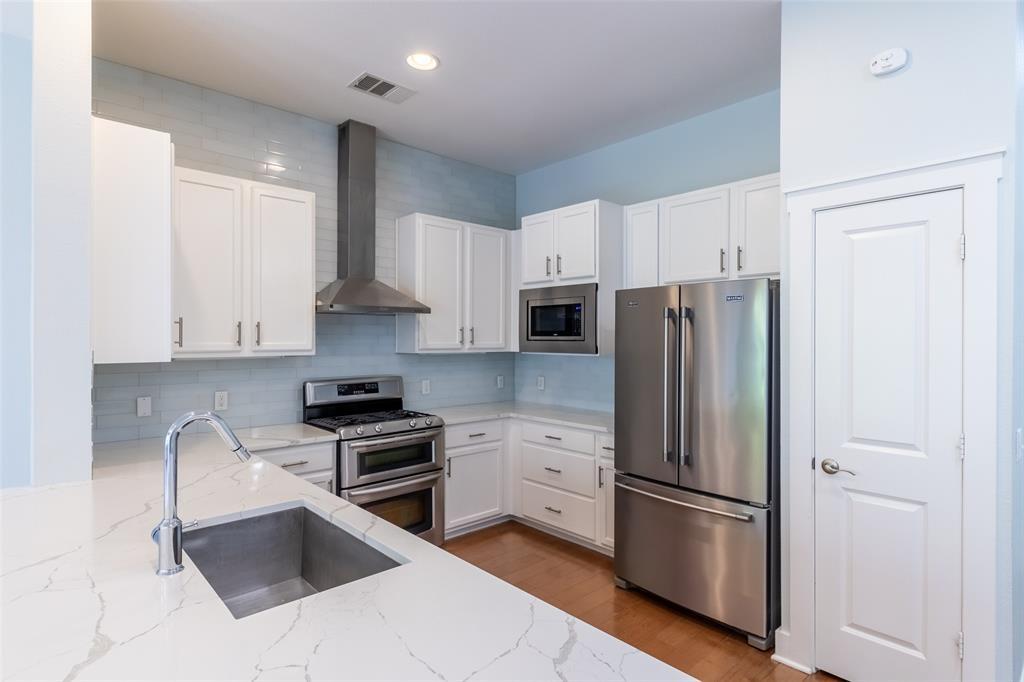 Foto principal - 2520 Bluebonnet Ln