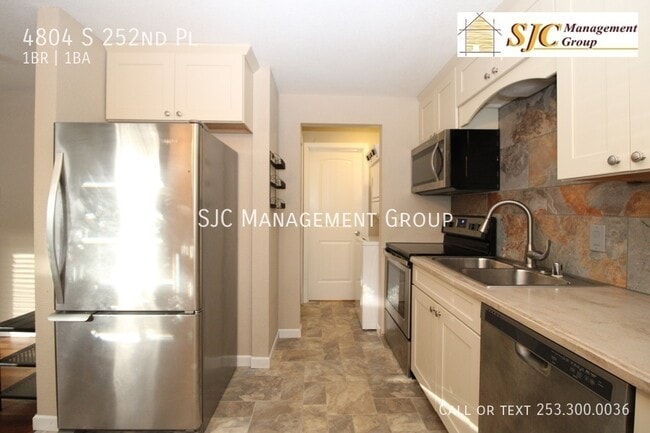Building Photo - 4804 S 252nd Pl