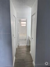 Building Photo - 2903 N Miami Beach Blvd