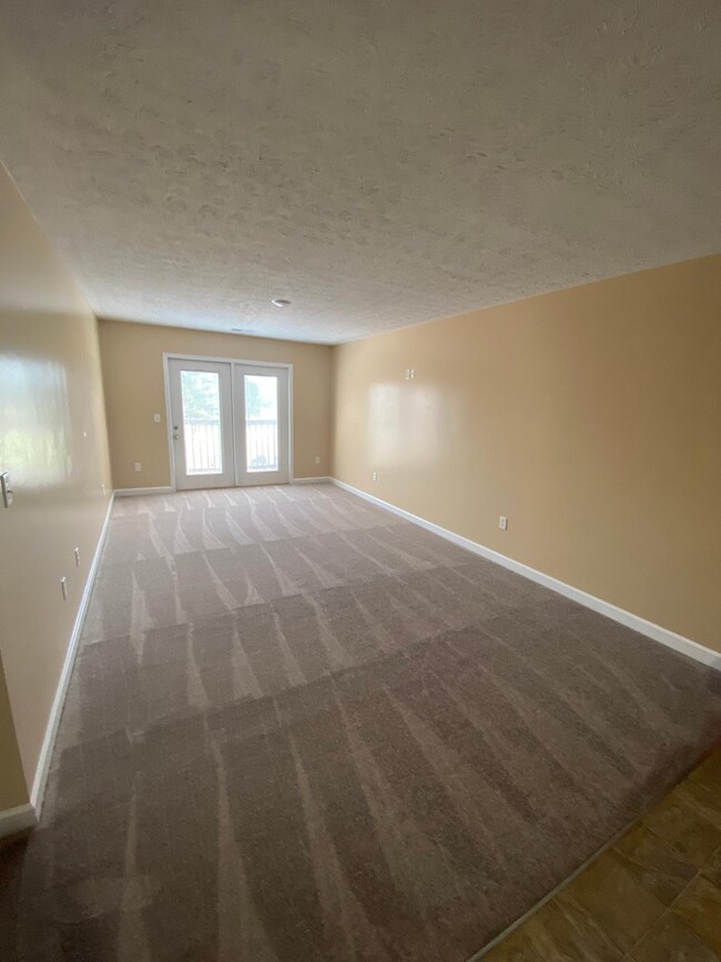 Building Photo - 66 Buena Vista Dr