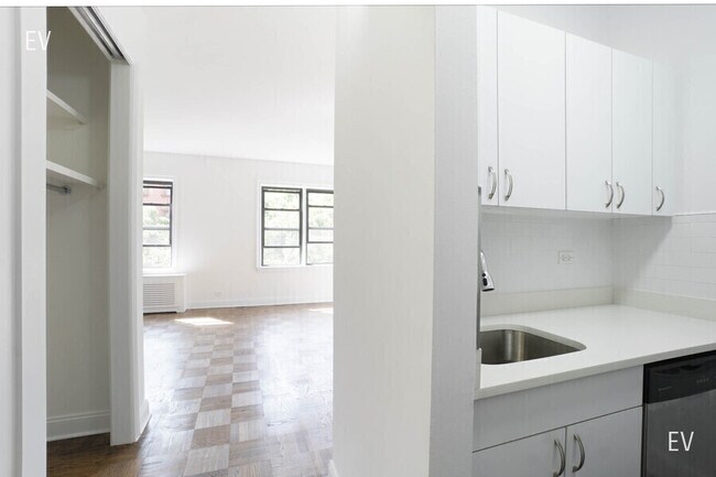 Building Photo - 235 W 22nd St