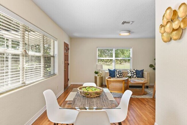 Foto del edificio - Charming bungalow in Winter Park