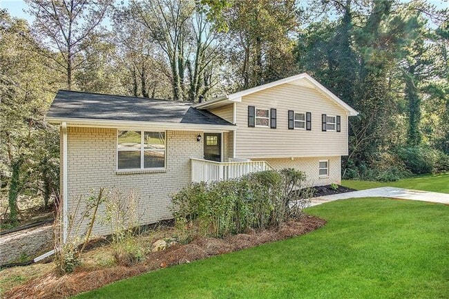 Building Photo - 4412 Rustic Wood Dr