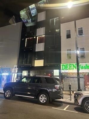 Foto del edificio - 765 Newark Ave