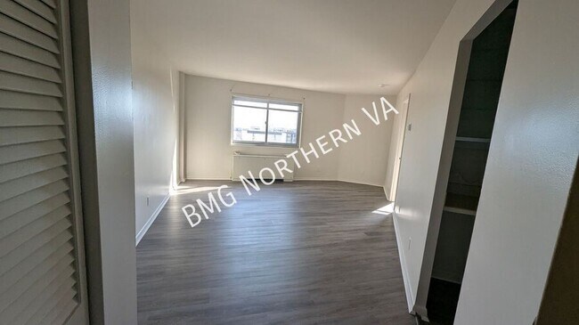 Foto del edificio - 5340 Holmes Run Pkwy