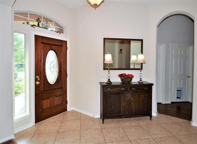 Foto del edificio - 3718 Tumbling Falls Dr