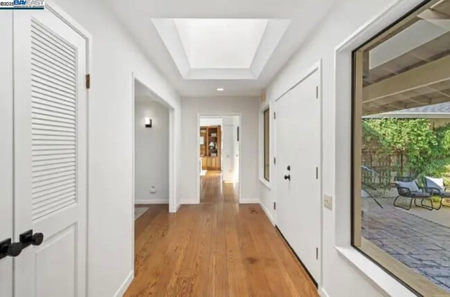 Foto del edificio - 131 Clover Hill Ct