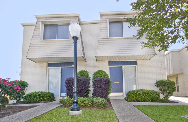 Camelot Court Apartments - Metairie, LA | Apartments.com