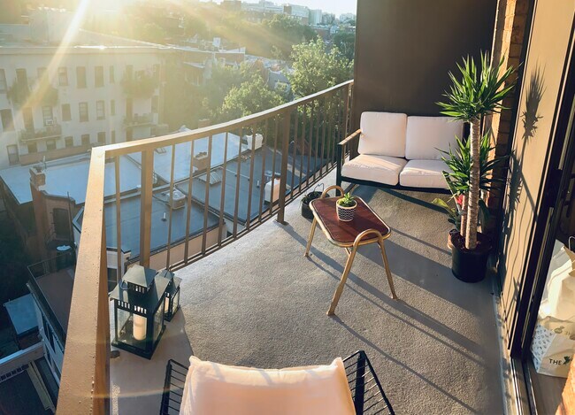 Foto del edificio - 1718 P St NW