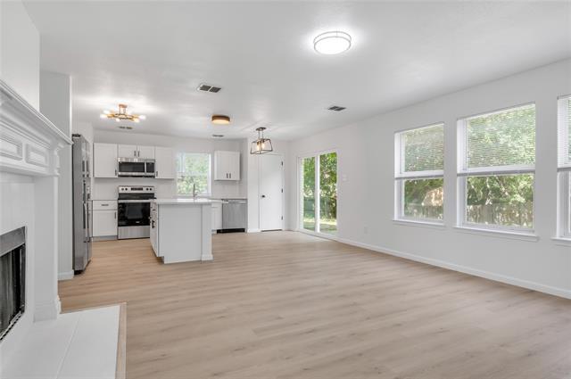 Foto del edificio - 1316 Greenleaf Ct