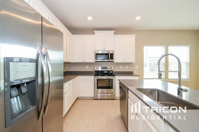 Building Photo - 10274 Pavnes Creek Dr